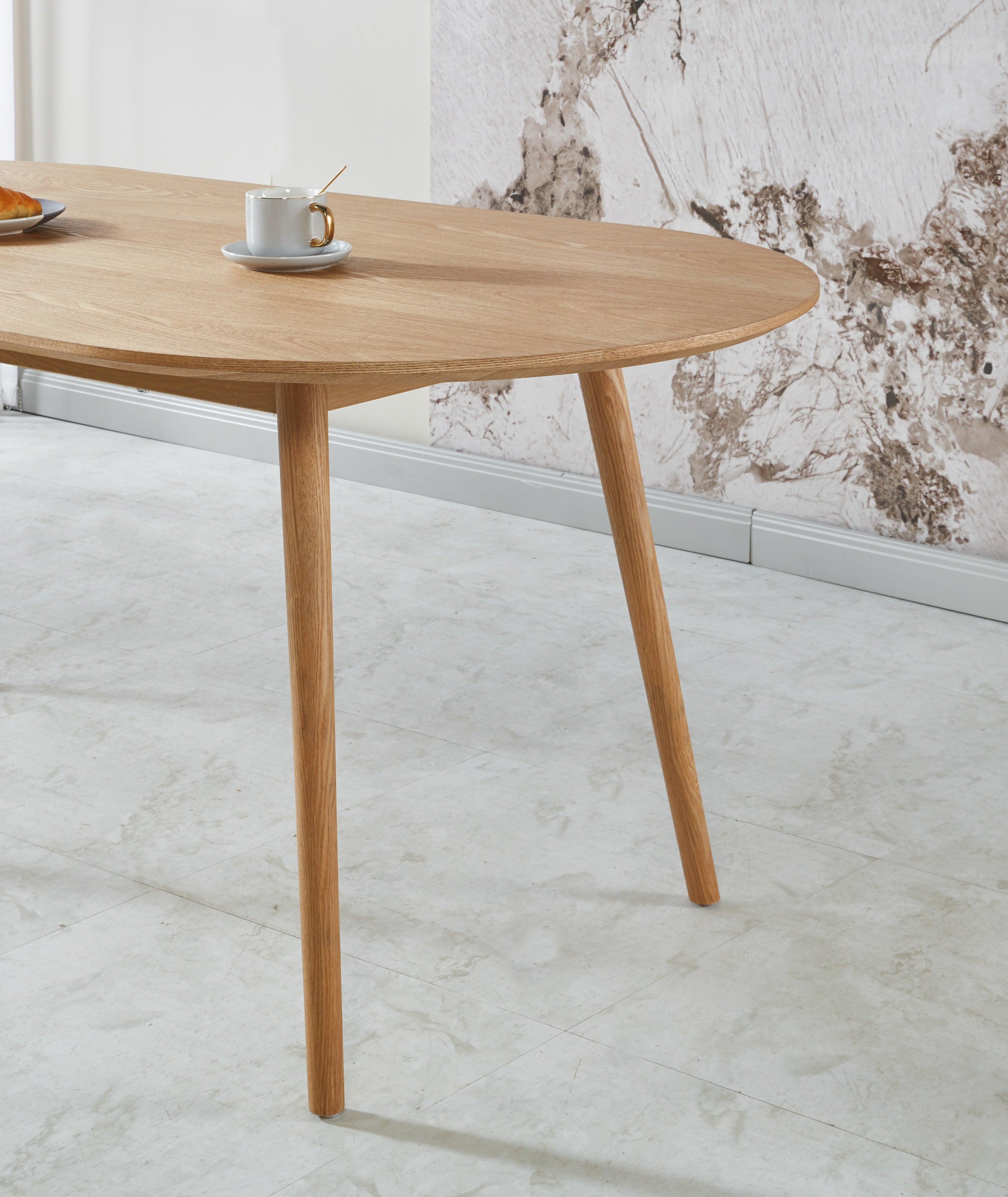 סט פינת אוכל שולחן פינת אוכל אובלי צבע עץ אלון 180*90 ס"מ דגם סלסטה+ 4 כיסאות שמנת בשילוב רגל אלון דגם אלמה