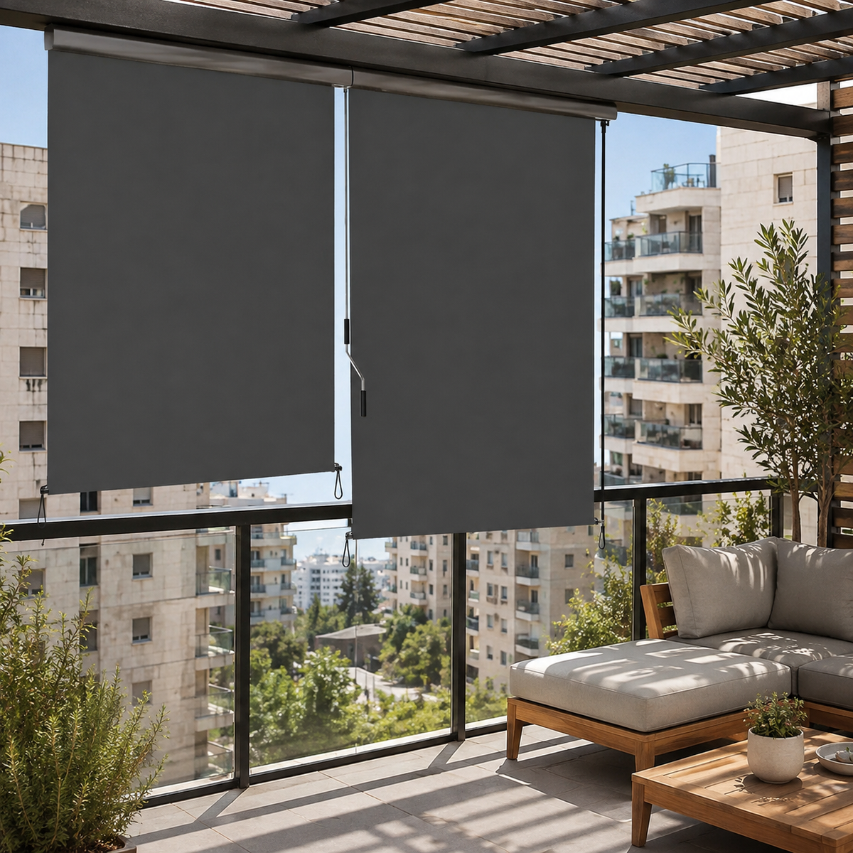 וילון גלילה חיצוני למרפסות ופרגולות- מבד פוליאסטר צבע אפור 200*250 ס"מ