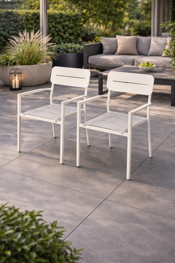 תוספת 2 כסאות אלומיניום לגינה בשילוב בד טקסליין צבע לבן דגם פרזלי