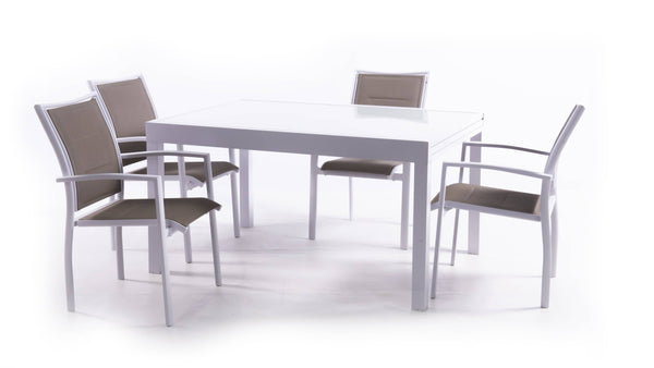 פינת אוכל לגינה 1.35X1.00/2.75 מטר + 4 כיסאות - לבן