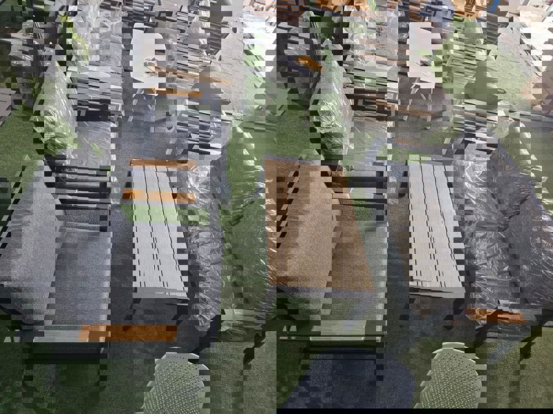 פינת ישיבה לגינה אלומיניום אפור כהה בשילוב עץ דגם ויוה