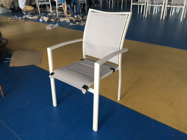 כסא לגינה אלומיניום בשילוב בד טקסליין כפול צבע שמפנייה